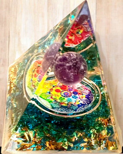 Pyramid Energetisk orgonit "Mystic Aura"