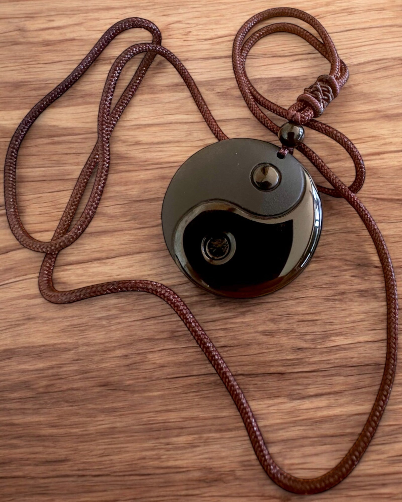 Boho halskæde med obsidian Yin Yang Tai Chi, mulighed for personliggørelse med gravering til gave