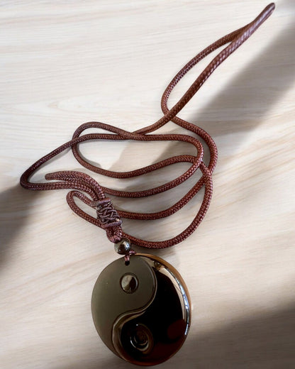 Boho halskæde med obsidian Yin Yang Tai Chi, mulighed for personliggørelse med gravering til gave