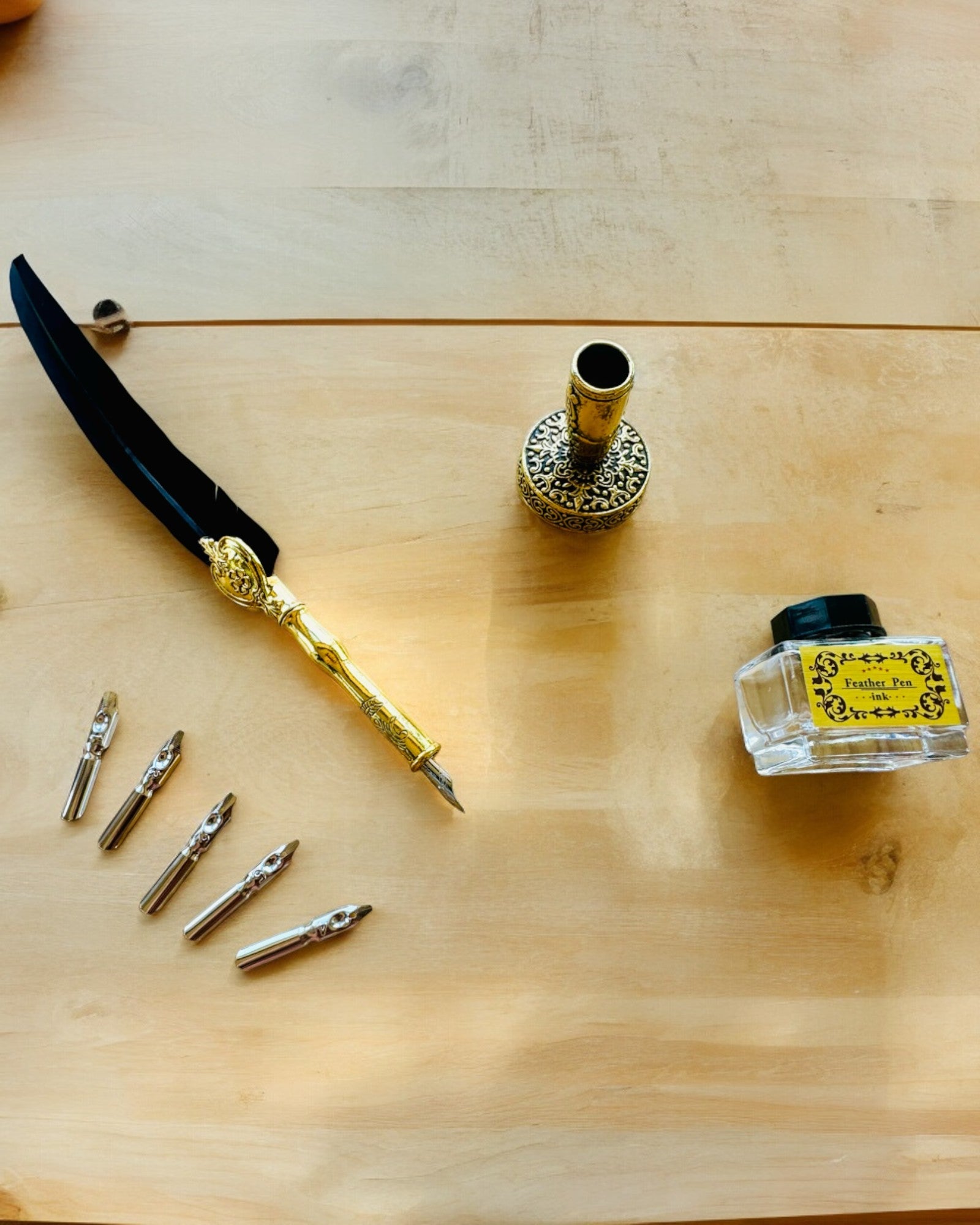 Elegant Fjerpen med Tilbehørssæt - Royal Quill, mulighed for personliggørelse med gravering