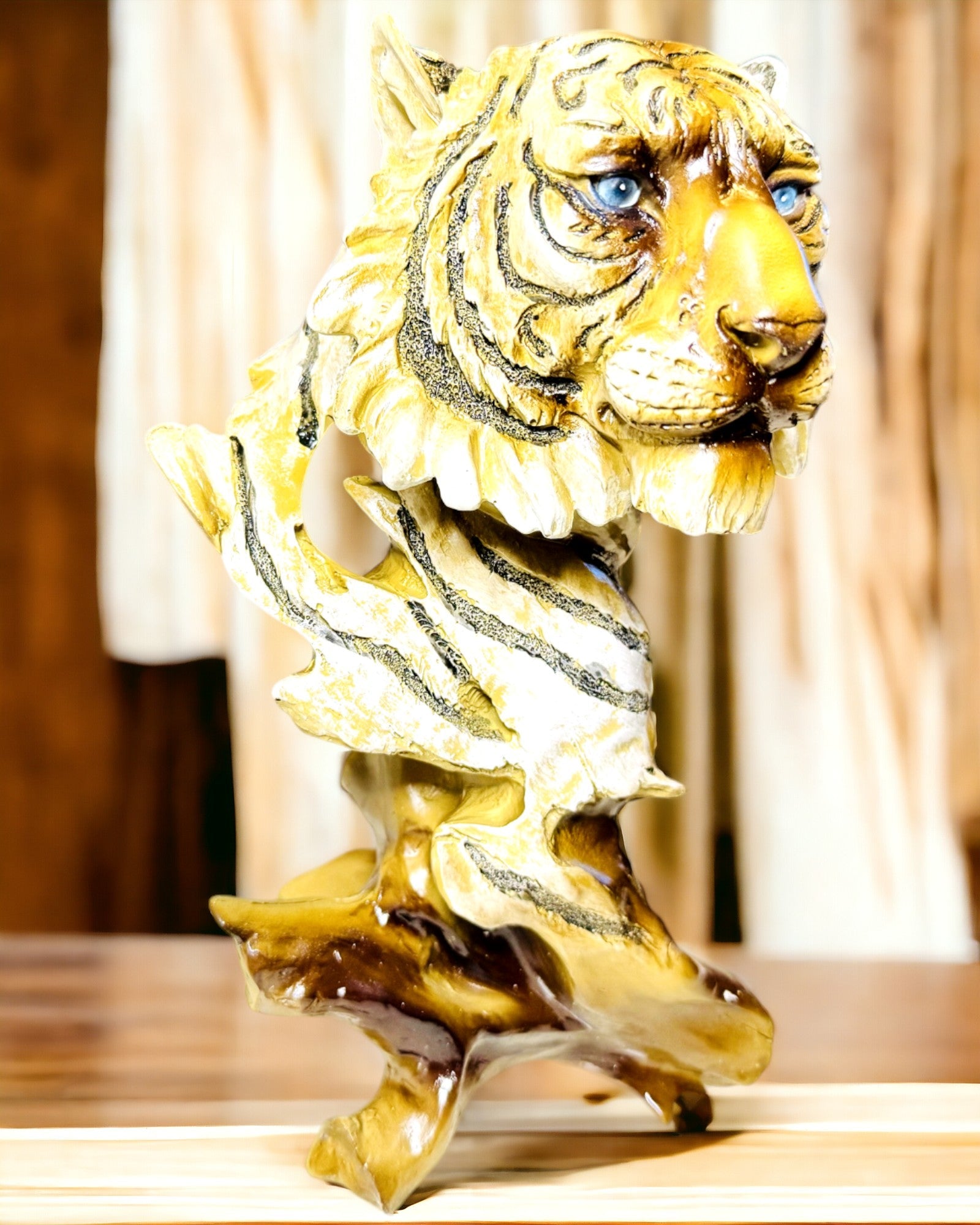 Statuette "Tiger Kongen af Junglen" med mulighed for gravering, figur 29 cm høj, dekoration til gave