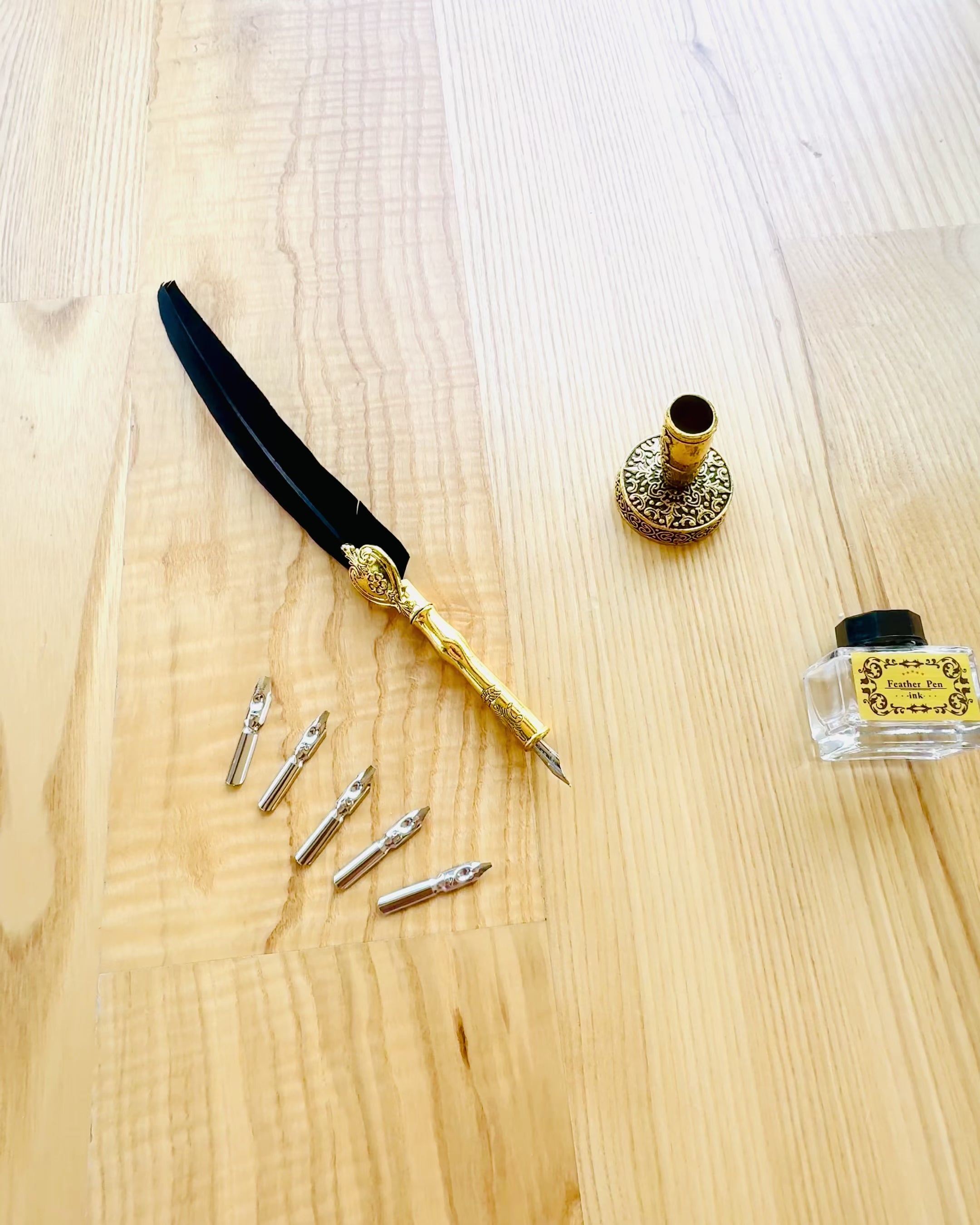 Elegant Fjerpen med Tilbehørssæt - Royal Quill, mulighed for personliggørelse med gravering