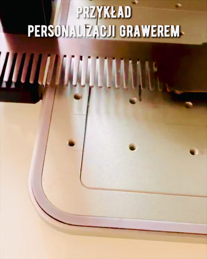 GroomMaster - Elegant Metal Kam med Gravering, personliggørelse med gravering